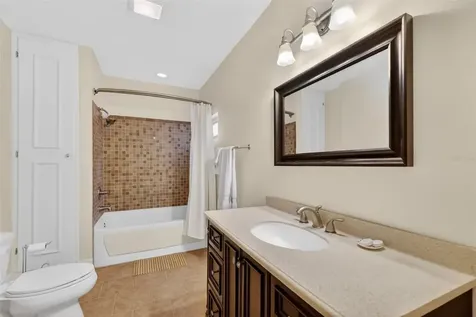 342 S Clayton Street Mount Dora FL 32757
