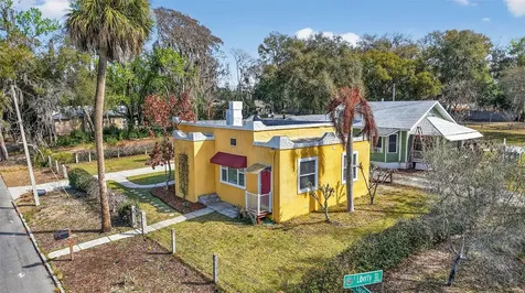 342 S Clayton Street Mount Dora FL 32757