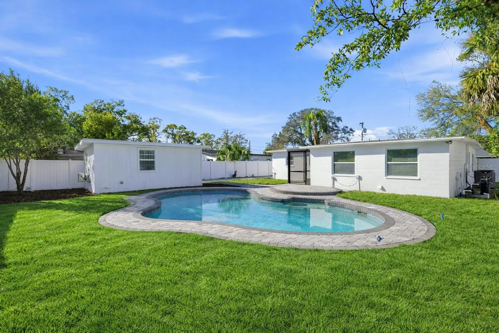 2116 W Sewaha Street Tampa FL 33612