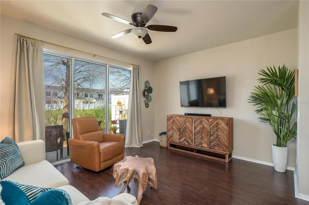 4953 White Sanderling Court Tampa FL 33619