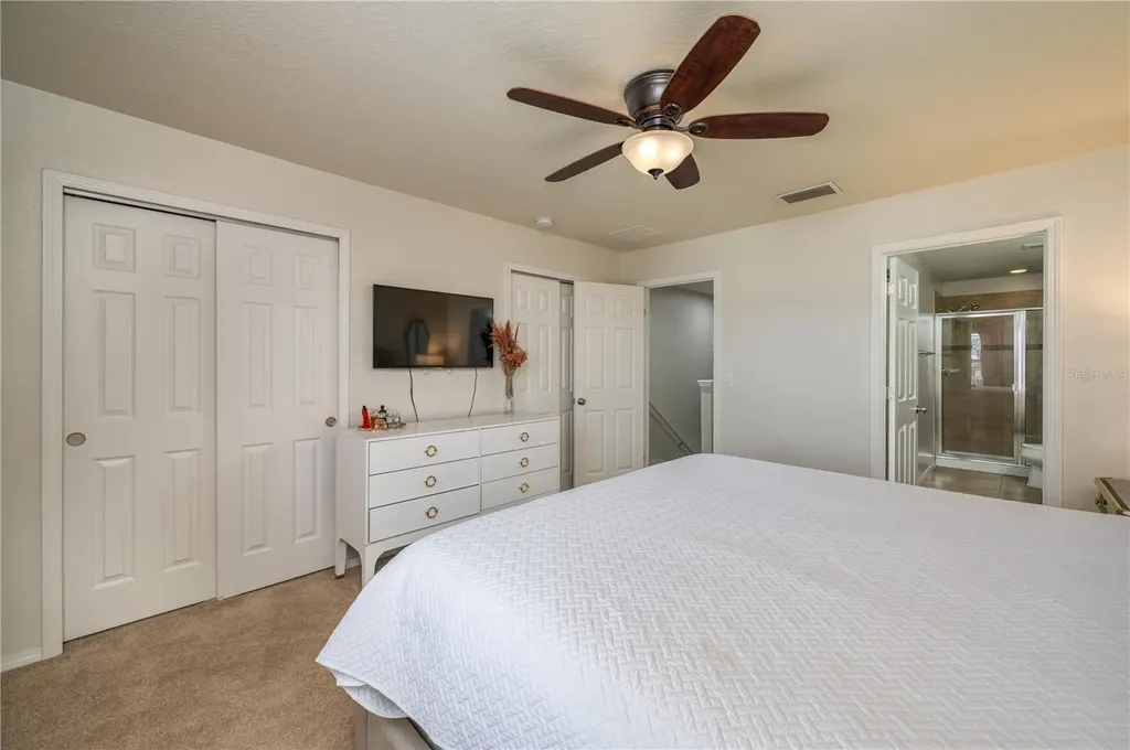 4953 White Sanderling Court Tampa FL 33619