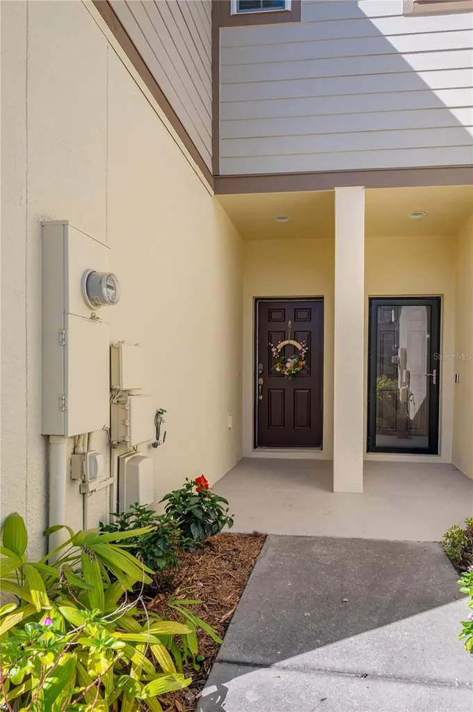 4953 White Sanderling Court Tampa FL 33619