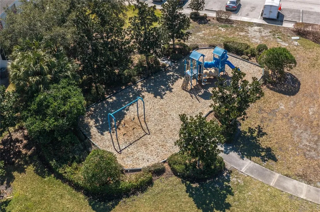 4953 White Sanderling Court Tampa FL 33619