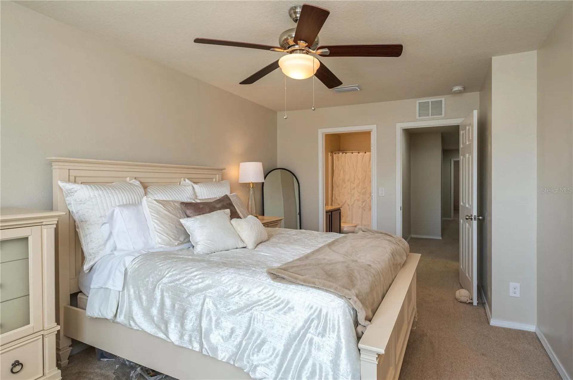 4953 White Sanderling Court Tampa FL 33619