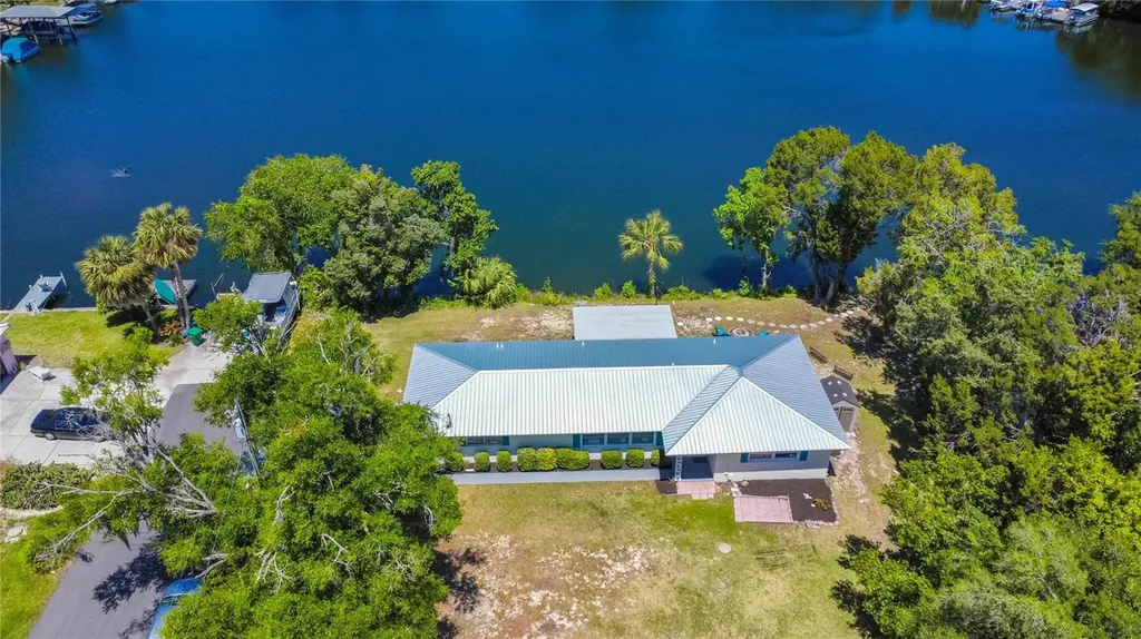 3861 N Ringdove Point Crystal River FL 34428