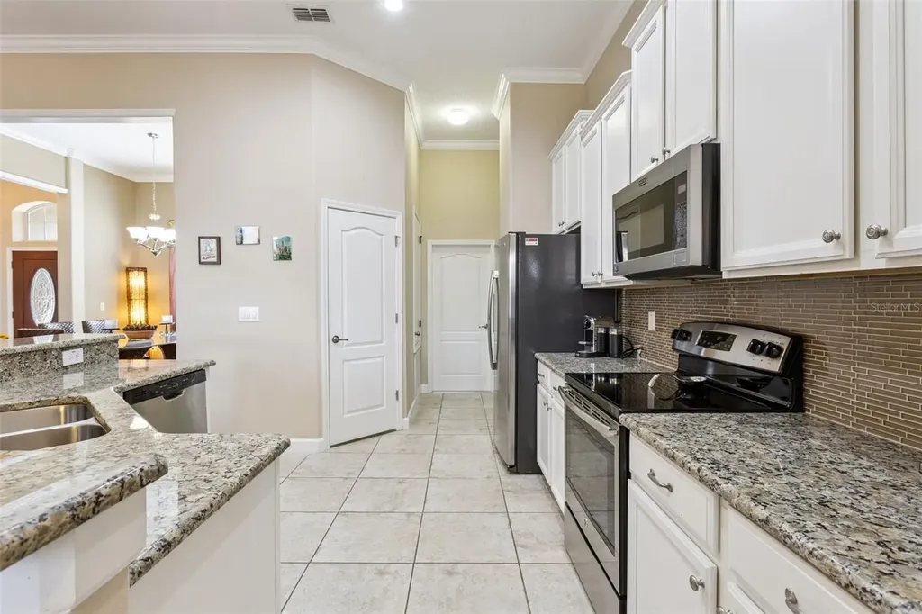 2876 Sandy Cay Street Clermont FL 34711