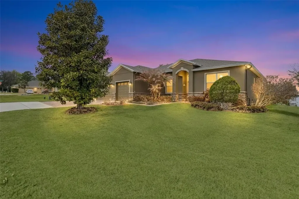 2876 Sandy Cay Street Clermont FL 34711