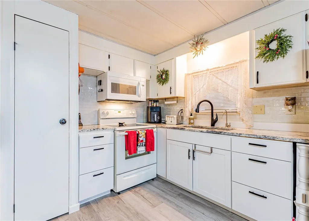39437 Elgin Drive Zephyrhills FL 33542