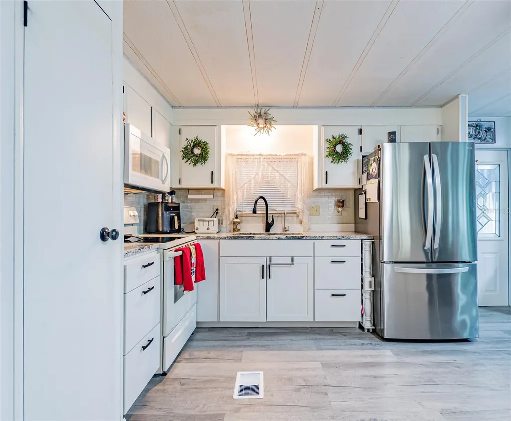 39437 Elgin Drive Zephyrhills FL 33542