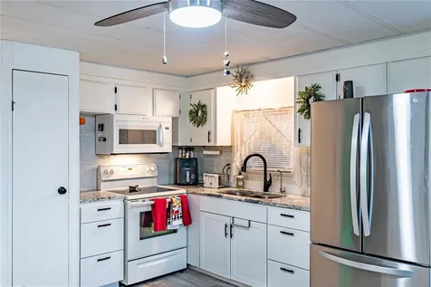 39437 Elgin Drive Zephyrhills FL 33542