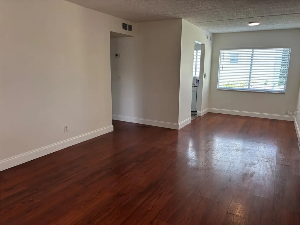 3206 W Azeele Street Tampa FL 33609