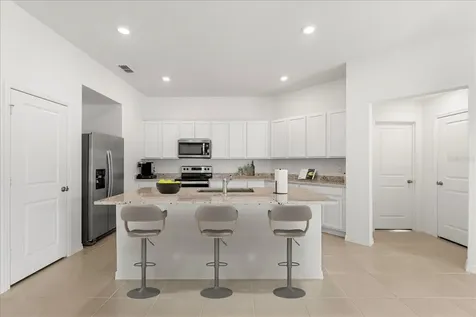 1429 Mattie Pointe Lane Auburndale FL 33823