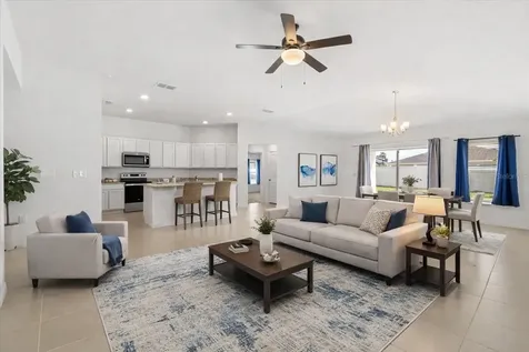 1429 Mattie Pointe Lane Auburndale FL 33823
