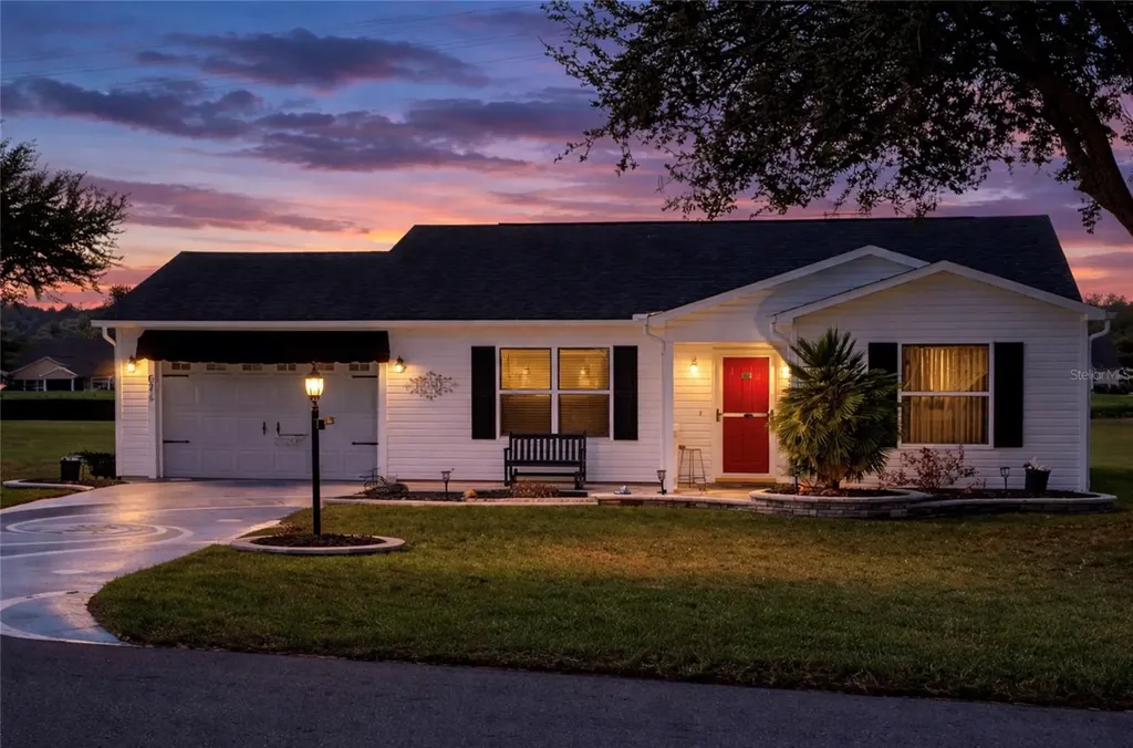 674 Camino Del Rey Drive The Villages FL 32159