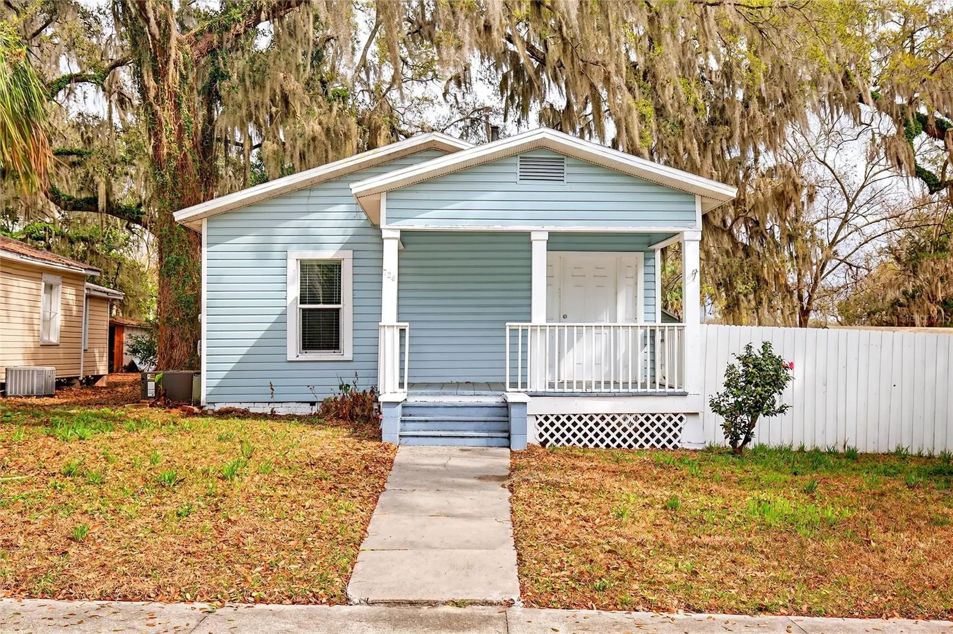 728 Mckenzie Street Leesburg FL 34748