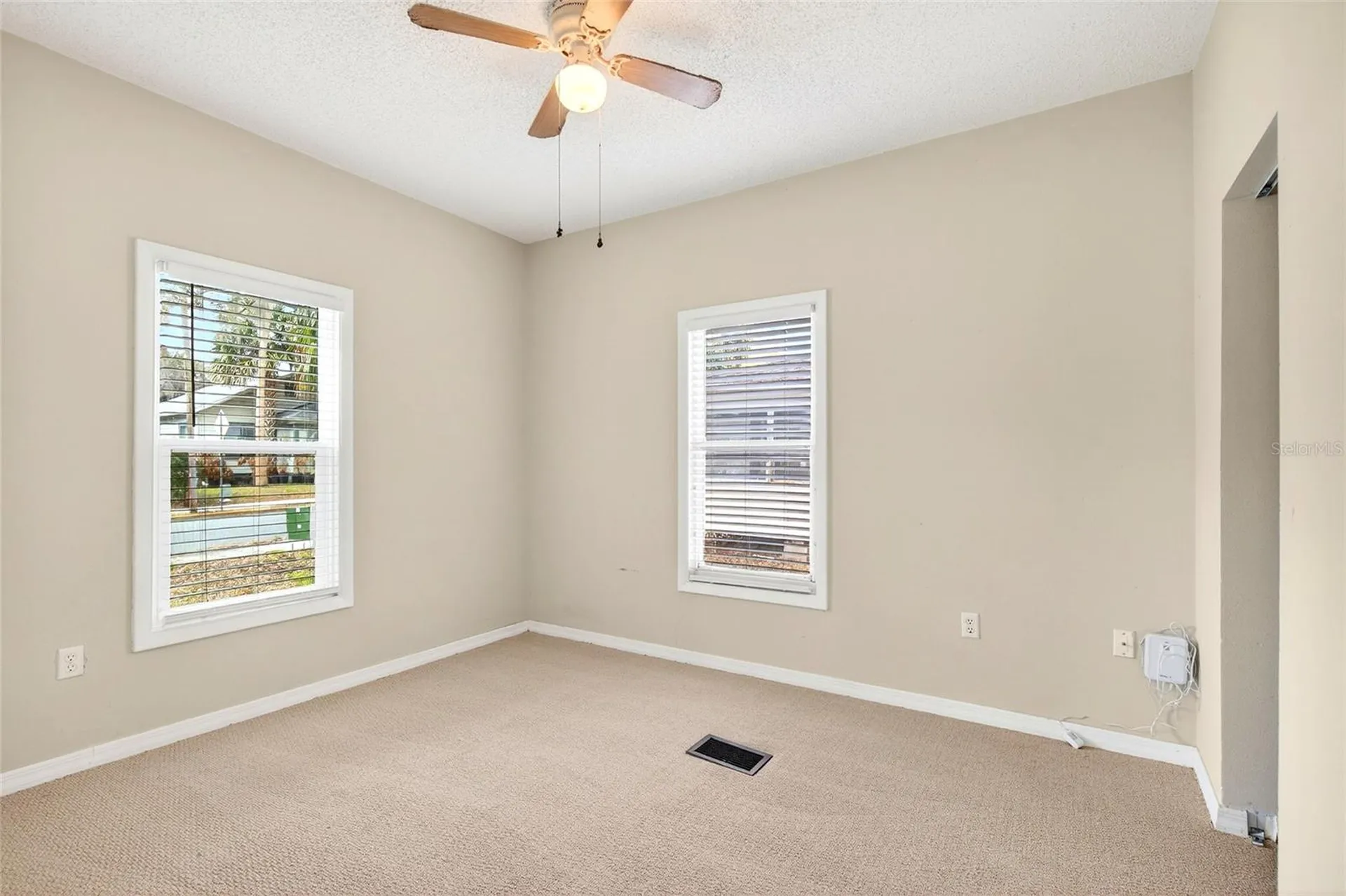 728 Mckenzie Street Leesburg FL 34748