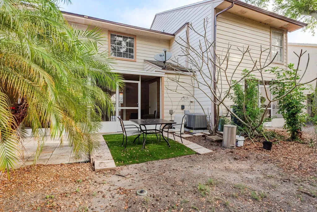 1602 Brigadoon Drive Clearwater FL 33759
