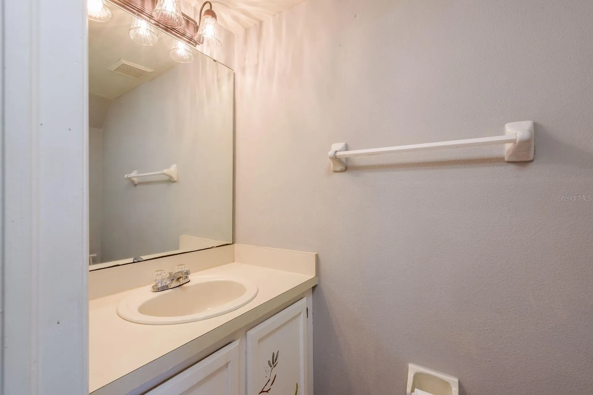 1602 Brigadoon Drive Clearwater FL 33759