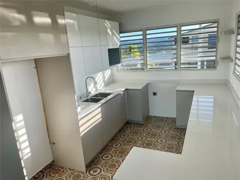 Lot 5-a Hollywood San Juan PR 00926