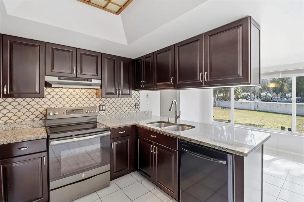 219 Hoffman Court Casselberry FL 32707