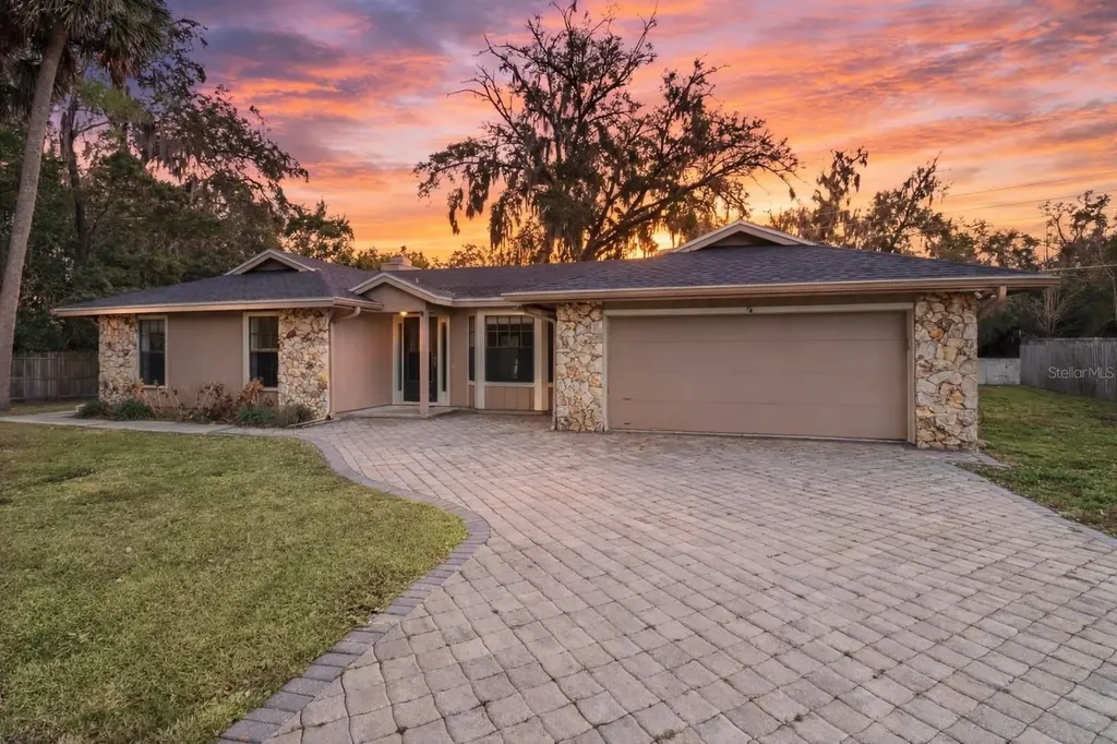 219 Hoffman Court Casselberry FL 32707