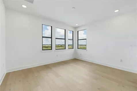 2505 Waterfront Circle Sarasota FL 34240