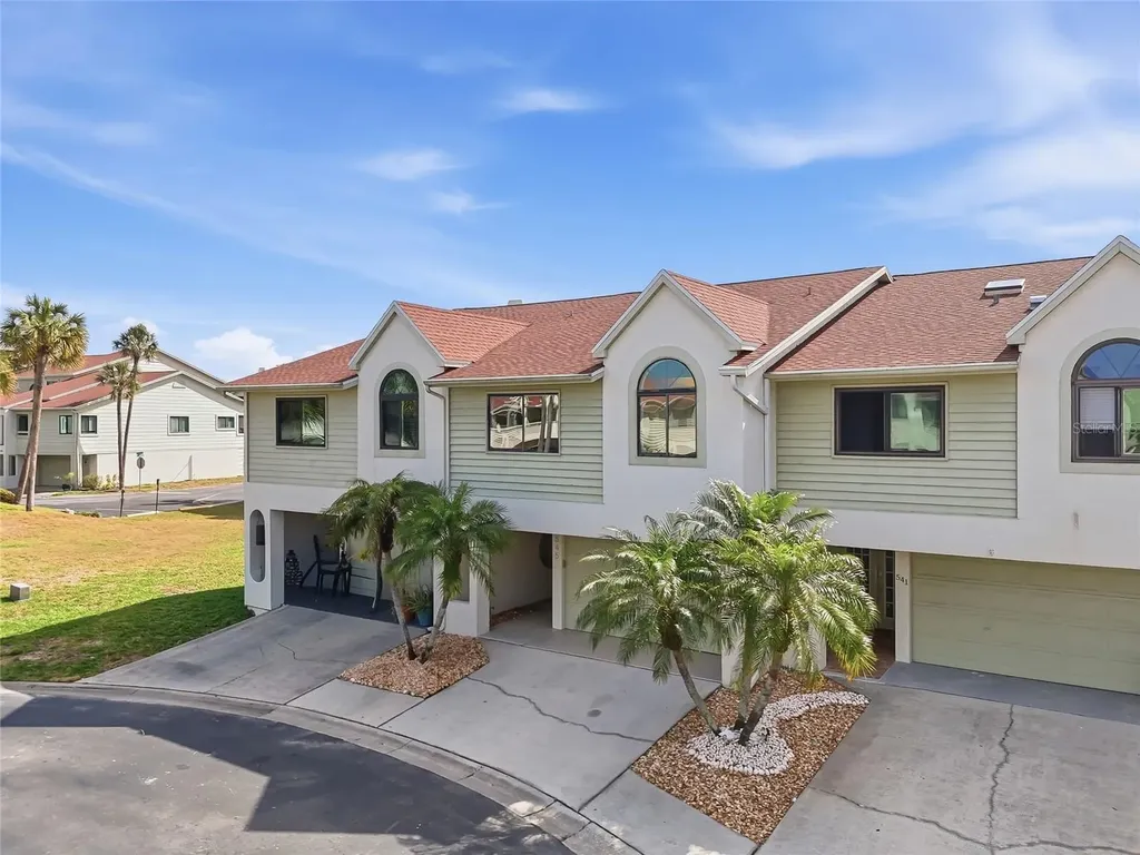 545 Walden Court Dunedin FL 34698