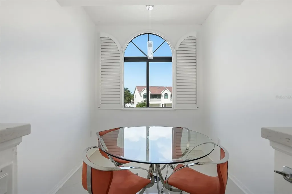 545 Walden Court Dunedin FL 34698