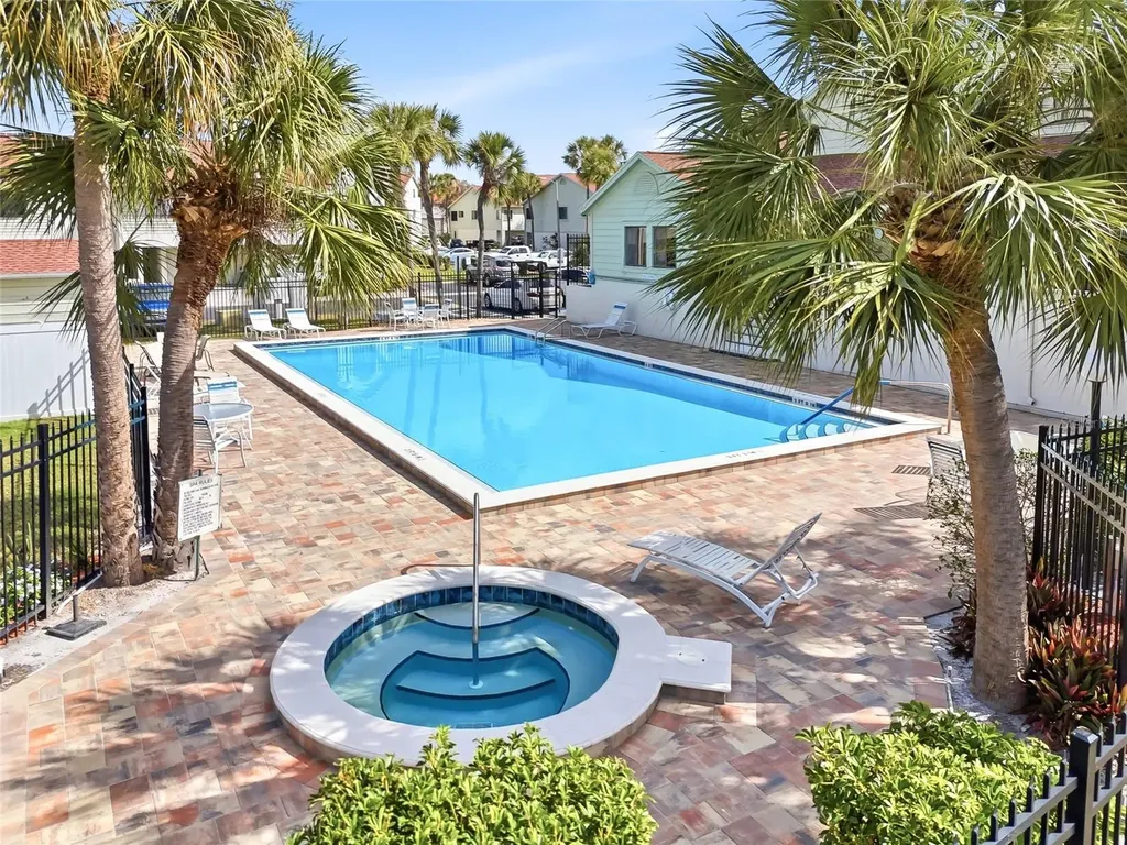 545 Walden Court Dunedin FL 34698