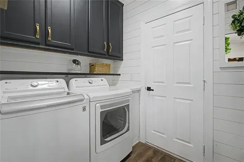 7797 Arolla Pine Boulevard Sarasota FL 34240