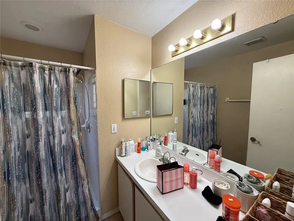 2006 Royal Bay Boulevard Kissimmee FL 34746