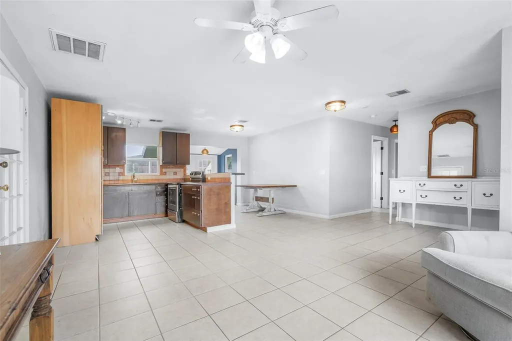 2584 Edmond Circle Auburndale FL 33823