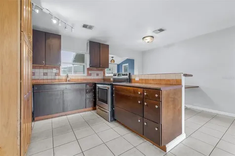 2584 Edmond Circle Auburndale FL 33823