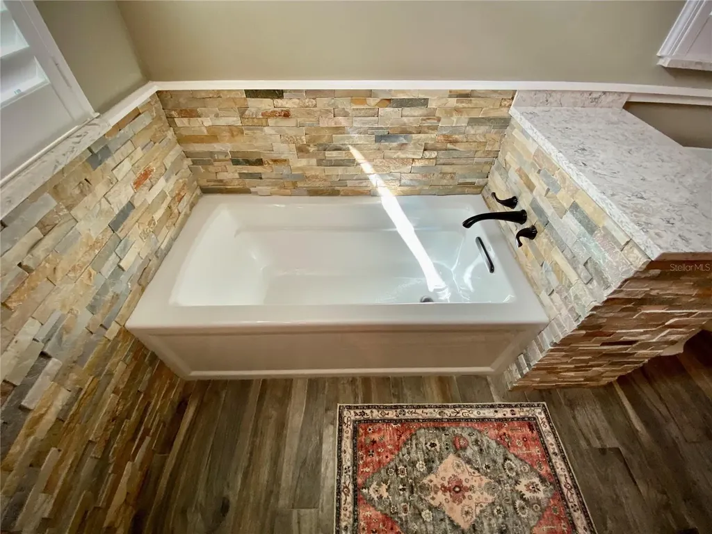 1520 91st Court NW Bradenton FL 34209