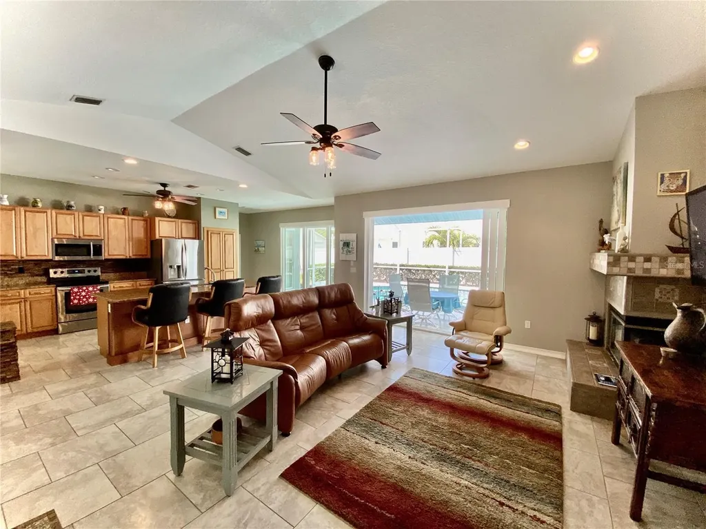 1520 91st Court NW Bradenton FL 34209