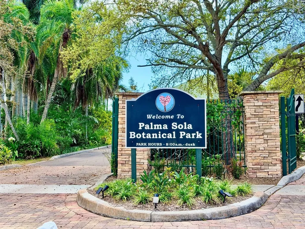 1520 91st Court NW Bradenton FL 34209
