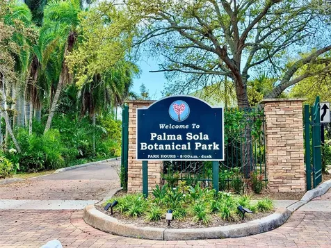 1520 91st Court NW Bradenton FL 34209
