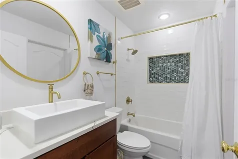 642 Wells Court Clearwater FL 33756