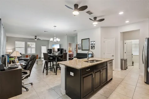 4633 Fairy Tale Circle Kissimmee FL 34746