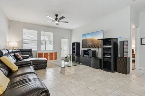 4633 Fairy Tale Circle Kissimmee FL 34746