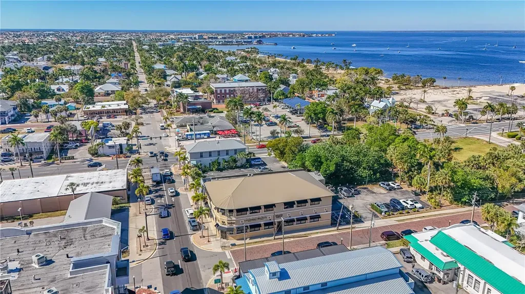 252 W Marion Avenue Punta Gorda FL 33950