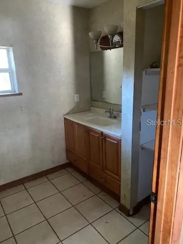 10819 SE 190th Court Ocklawaha FL 32179