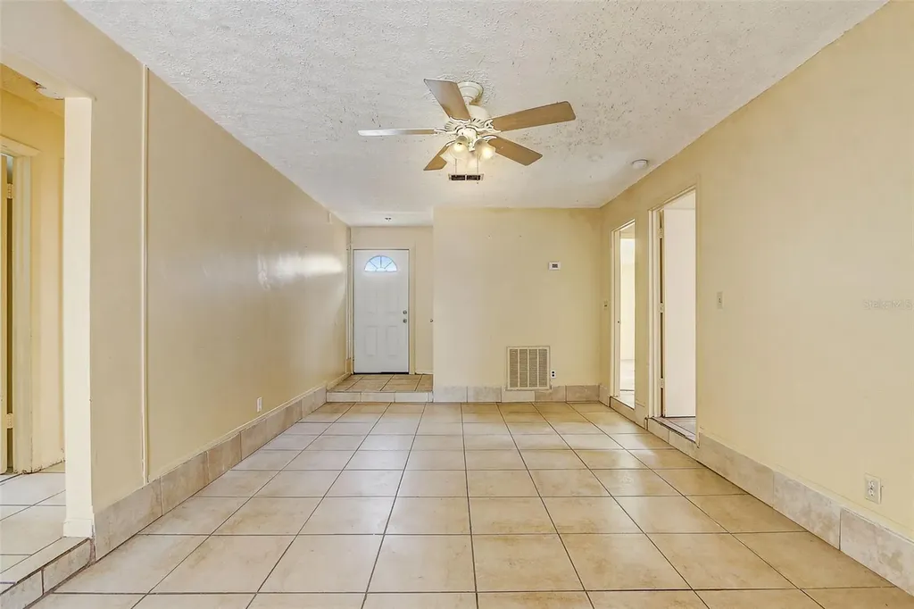 4645 Conley Street Orlando FL 32811