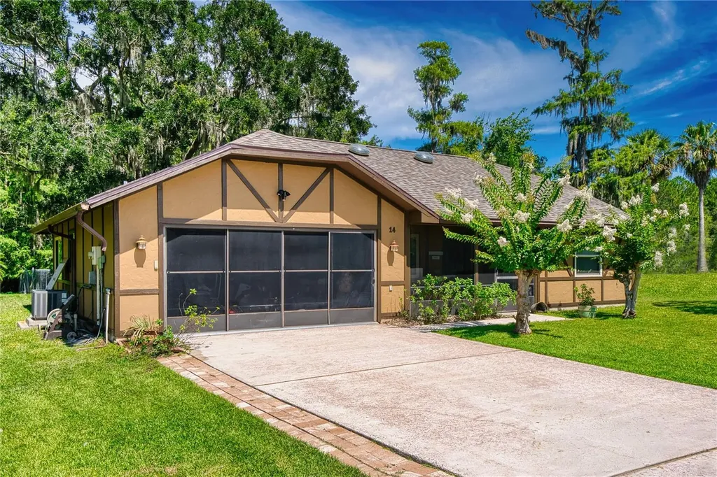 14 Black Oak Court Palm Coast FL 32137
