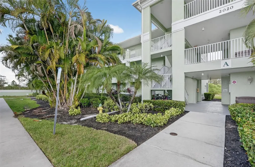 2020 Willow Hammock Circle Punta Gorda FL 33983