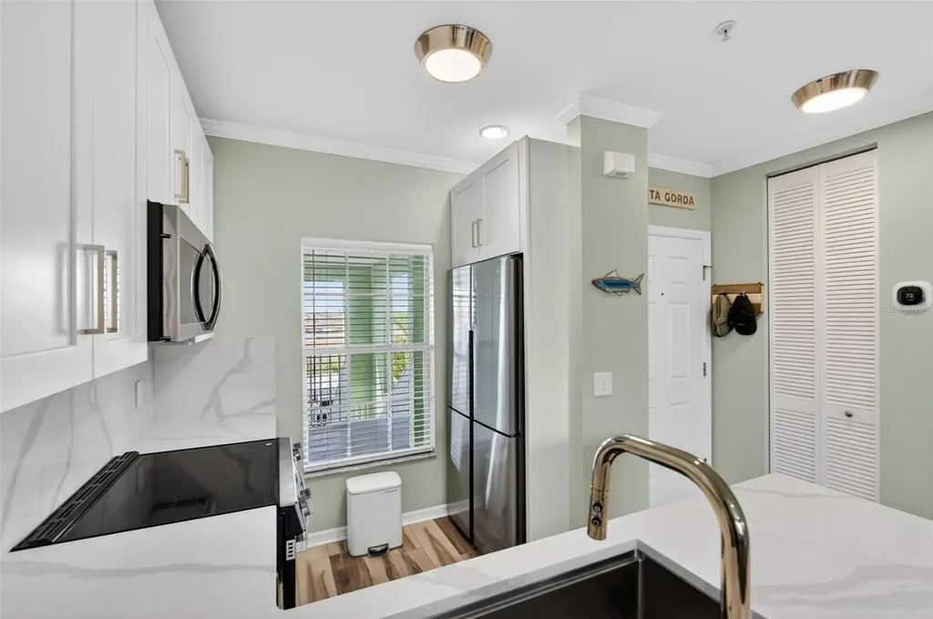 2020 Willow Hammock Circle Punta Gorda FL 33983