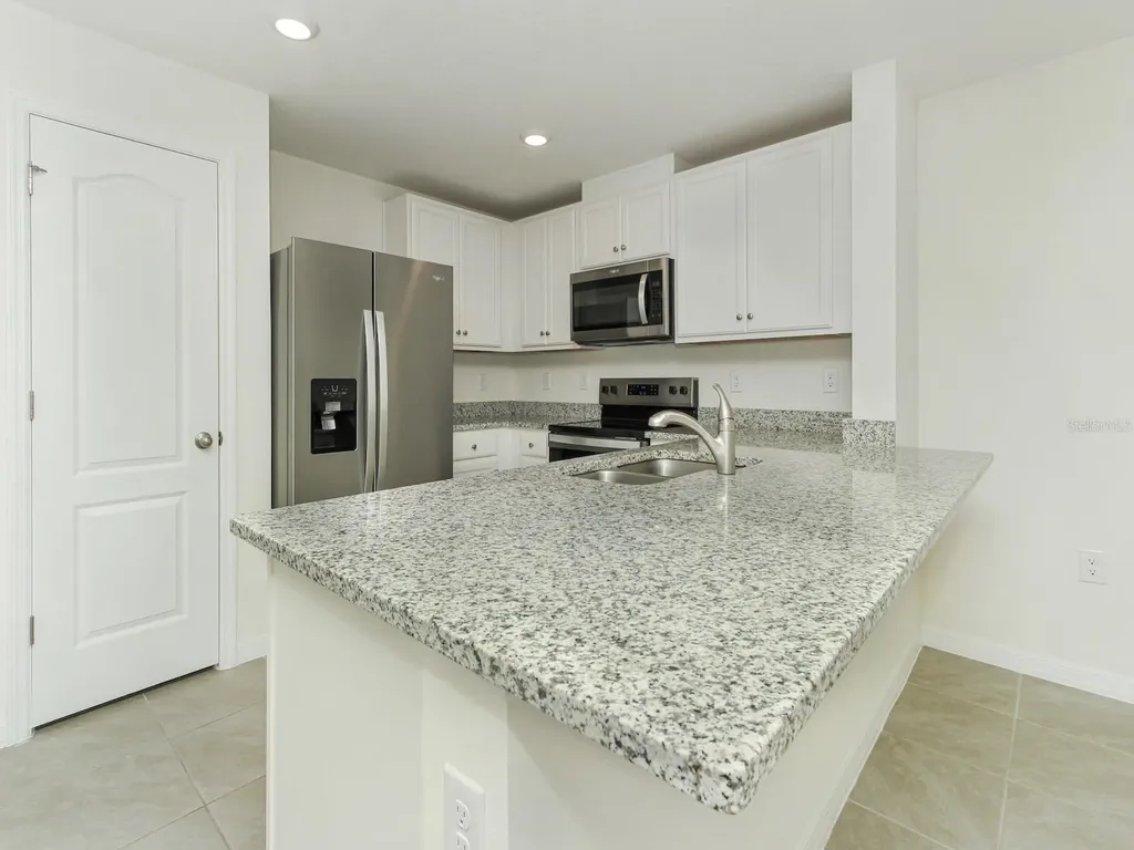 2798 Brie Hammock Bend Harmony FL 34773