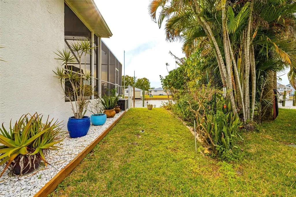 2107 Saint Croix Avenue Fort Myers FL 33905
