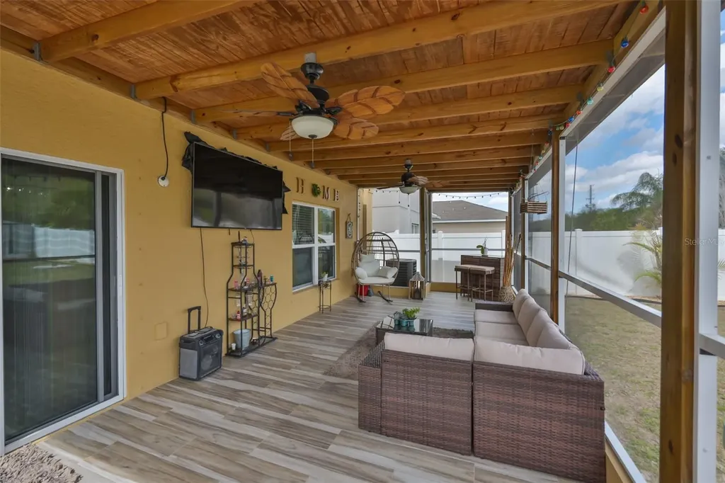 14430 Haddon Mist Drive Wimauma FL 33598