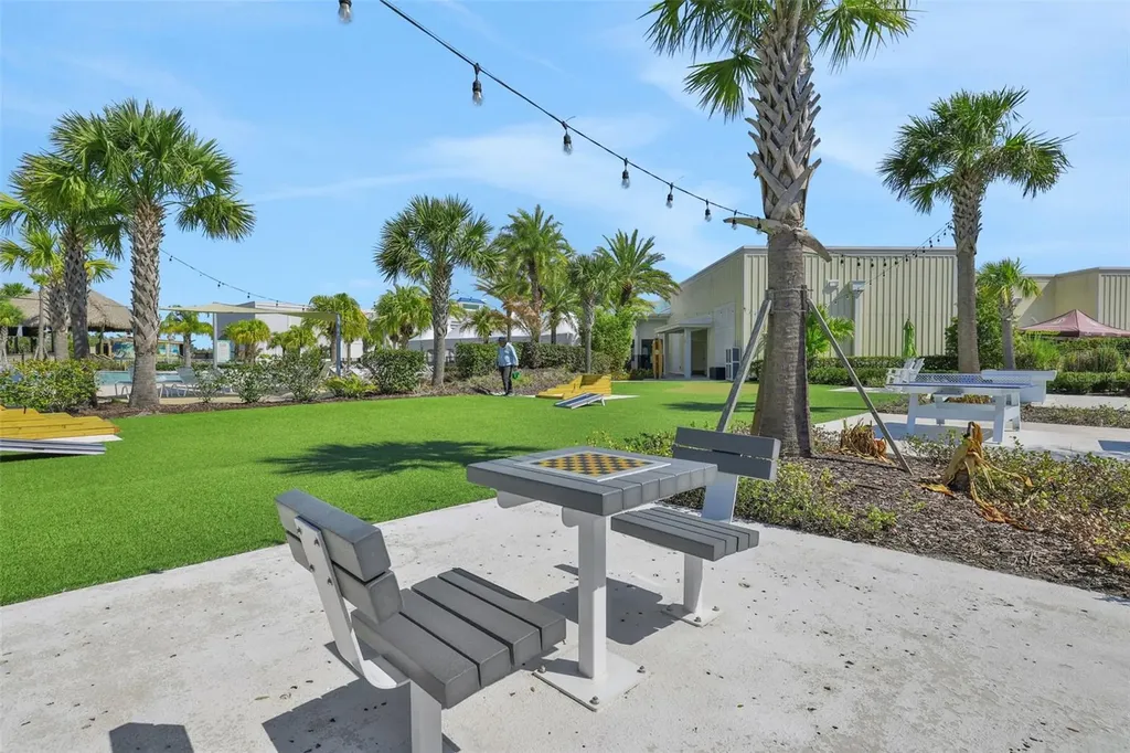 307 Cheeseburger Drive Daytona Beach FL 32124